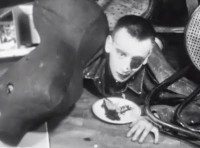 TheCageSidneyPeterson16