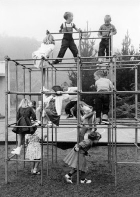 On2Bthe2Bplayground2Bjungle gym2Bin2B1956