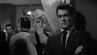 Flick Review < Sweet Smell of Success | Alexander Mackendrick (1957) 18 Flick Review < Sweet Smell of Success | Alexander Mackendrick (1957) Sweet2BSmell2Bof2BSuccess2B15