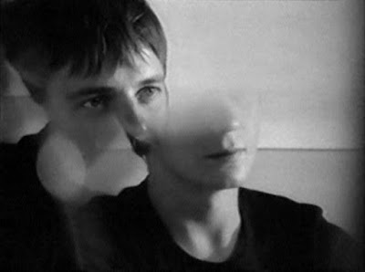 The Book & the Movie: A Man Asleep / Georges Perec, 1967 | Un homme qui dort / The Man Who Sleeps / Bernard Queysanne, 1974 5 The Book & the Movie: A Man Asleep / Georges Perec, 1967 | Un homme qui dort / The Man Who Sleeps / Bernard Queysanne, 1974 Un2Bhomme2Bqui2Bdort