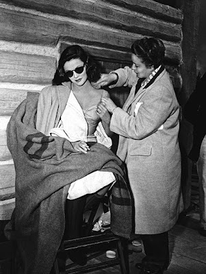 The Book & the Movie: Leave Her to Heaven (1944) / Ben Ames Williams | John M. Stahl (1945) 36 The Book & the Movie: Leave Her to Heaven (1944) / Ben Ames Williams | John M. Stahl (1945) Gene2BTierney2Bon2Bthe2Bset2Bof2BLeave2BHer2Bto2BHeaven