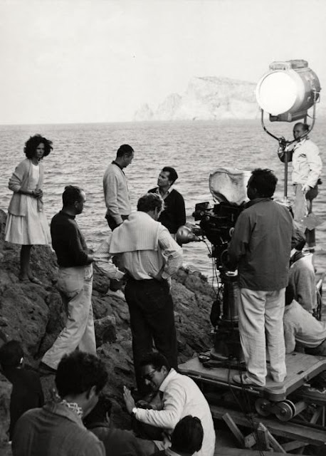 On directing > Space / Film / Science / People | Michelangelo Antonioni 5 On directing > Space / Film / Science / People | Michelangelo Antonioni Lea2BMassari252C2BGabriele2BFerzetti2Band2BMichelangelo2BAntonioni2Bwhile2Bfilming2B2BL2527avventura2B2B25281960