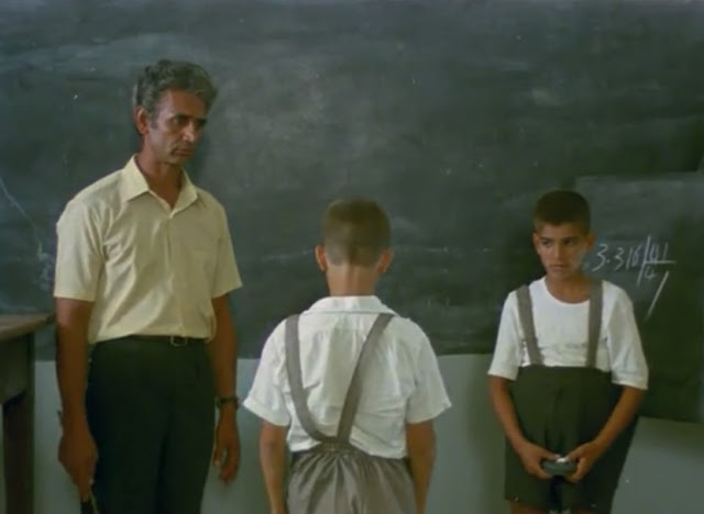 Flick Review < The Tree We Hurt | Dimos Avdeliodis (1986) / Το Δέντρο που Πληγώναμε | Δήμος Αβδελιώδης 4 Flick Review < The Tree We Hurt | Dimos Avdeliodis (1986) / Το Δέντρο που Πληγώναμε | Δήμος Αβδελιώδης The2BTree2BWe2BHurt2B2528112529