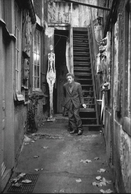 Alberto2BGiacometti2Bby2BJean2BMounicq252C2BParis252C2B1961