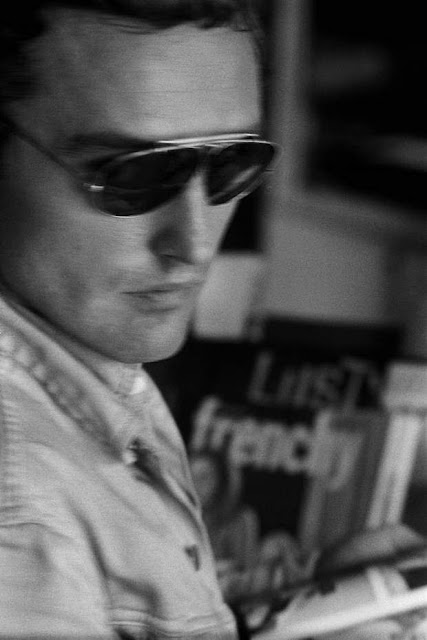 Self portrait2Bat2Bporn2Bstand252C2B1962