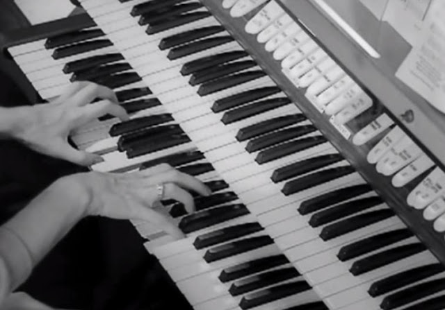 Flick Review < Carnival Of Souls | Herk Harvey (1962) 14 Flick Review < Carnival Of Souls | Herk Harvey (1962) Carnival2BOf2BSouls2B2528122529