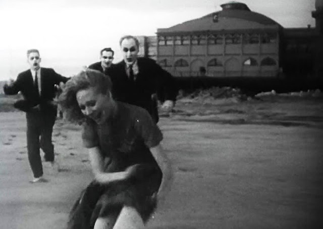 Flick Review < Carnival Of Souls | Herk Harvey (1962) 40 Flick Review < Carnival Of Souls | Herk Harvey (1962) Carnival2BOf2BSouls2B2528196925292B 2BHerk2BHarvey