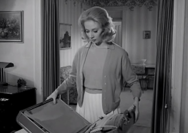 Flick Review < Carnival Of Souls | Herk Harvey (1962) 9 Flick Review < Carnival Of Souls | Herk Harvey (1962) Carnival2BOf2BSouls2B252882529