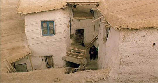 Flick Review < The Wind Will Carry Us | Abbas Kiarostami, 1999 21 Flick Review < The Wind Will Carry Us | Abbas Kiarostami, 1999 The2BWind2BWill2BCarry2BUs252C1999.2B2B252812529