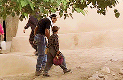 Flick Review < The Wind Will Carry Us | Abbas Kiarostami, 1999 6 Flick Review < The Wind Will Carry Us | Abbas Kiarostami, 1999 The2Bwind2Bwill2Bcarry2Bus2B1