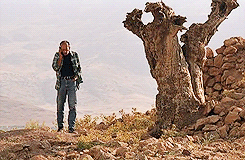 Flick Review < The Wind Will Carry Us | Abbas Kiarostami, 1999 11 Flick Review < The Wind Will Carry Us | Abbas Kiarostami, 1999 The2Bwind2Bwill2Bcarry2Bus2B2