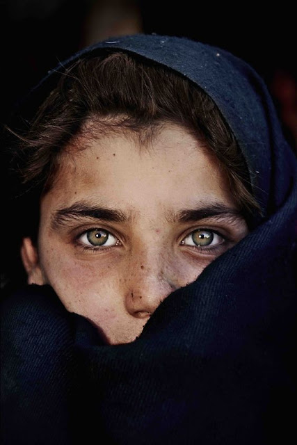 afghan2Bgirl2Bwith2Bgreen2Beyes