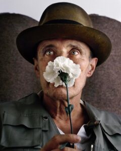 Alastair%2BThain%252C%2BJoseph%2BBeuys%2Bwith%2BFlower%252C%2BLondon%252C%2B1986.jpg
