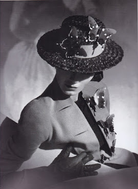 Hats2Bof2BElsa2BSchiaparelli
