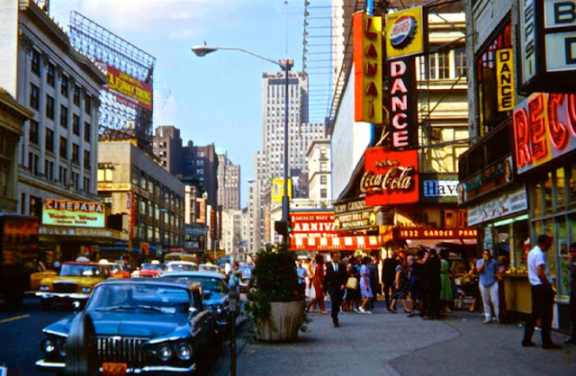 Times2BSquare252C2B1950s 2