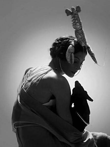 elsa schiaparelli hat2Bb