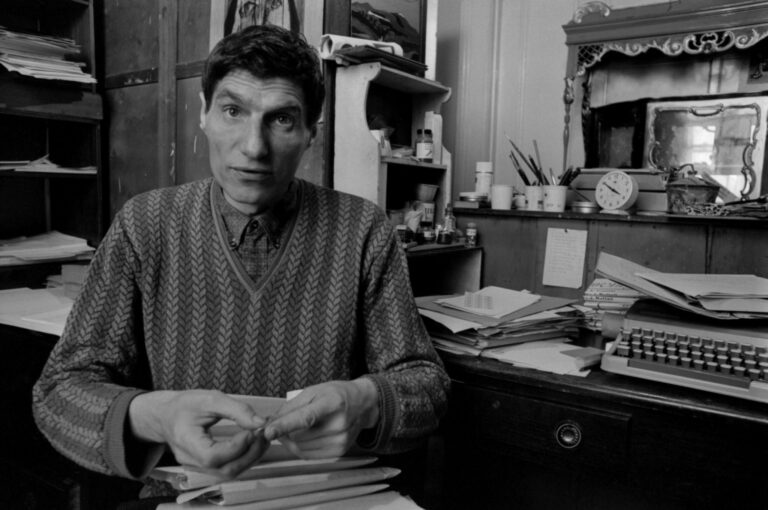 Alexander-Trocchi-in-his-apartment-in-London-c.-1964