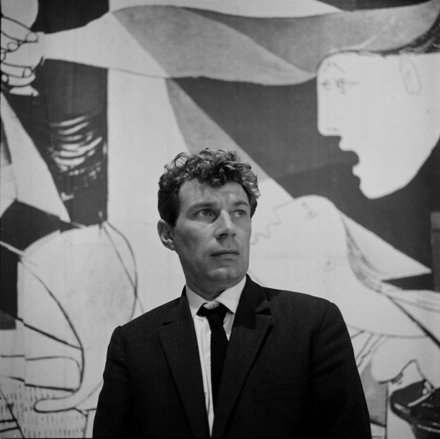 Days [ ) Relation | John Berger, 1972 1 Days [ ) Relation | John Berger, 1972 Jeremy GraysonJohn Berger c 1972