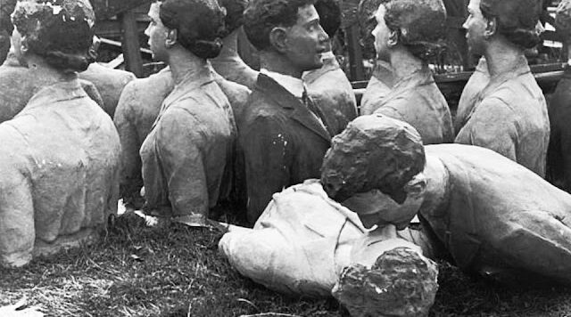 Erich Auerbach, A collection of film dummies, 1955 (3)