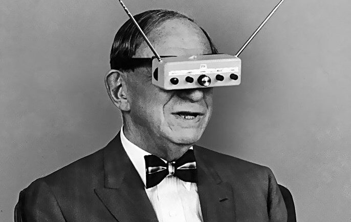 Alfred Eisenstaedt, Hugo Gernsback with his television goggles,  1963