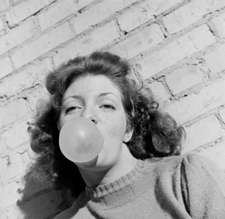 Cornell Capa Bubble Gum King Andrew Paris 1947