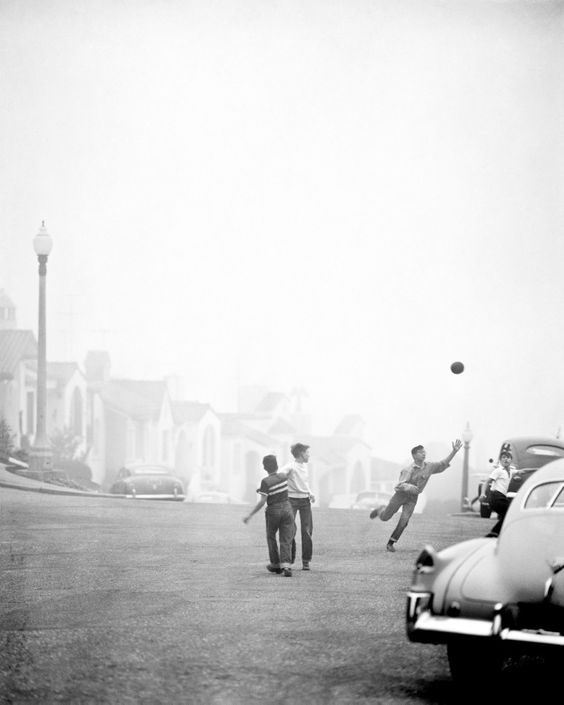 Ball game in the fog 1950 Fred Lyon