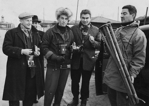 Behind the Scenes | Fred Astaire / Audrey Hepburn / Lucia Bosé / Christopher Lee / Sylva Koscina / Chris Marker / Orson Welles / Robert Bresson / Luis Buñuel / Anouk Aimée / Grace Kelly / Jeanne Moreau / Delphine Seyrig / Jean-Pierre Léaud / Jean Seberg, 1956-59 2 Behind the Scenes | Fred Astaire / Audrey Hepburn / Lucia Bosé / Christopher Lee / Sylva Koscina / Chris Marker / Orson Welles / Robert Bresson / Luis Buñuel / Anouk Aimée / Grace Kelly / Jeanne Moreau / Delphine Seyrig / Jean-Pierre Léaud / Jean Seberg, 1956-59 Chris Marker on the set of Lettre de Siberie 1957