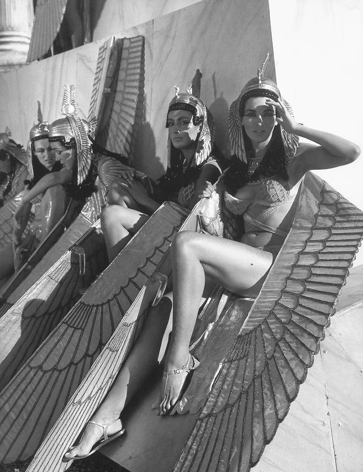 Extras on the set of Cleopatra 1963