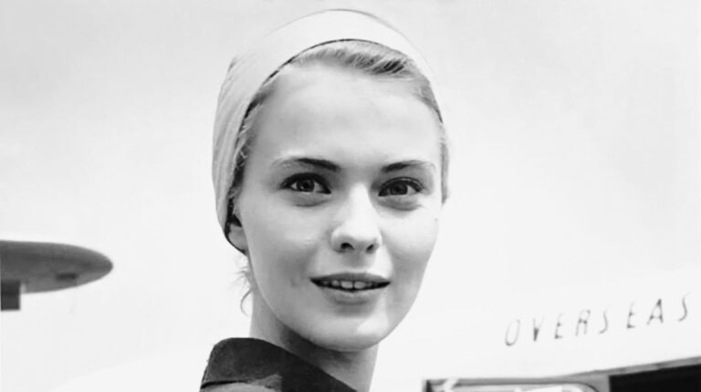Jean Seberg’s arrival at Heathrow Airport in early 1957