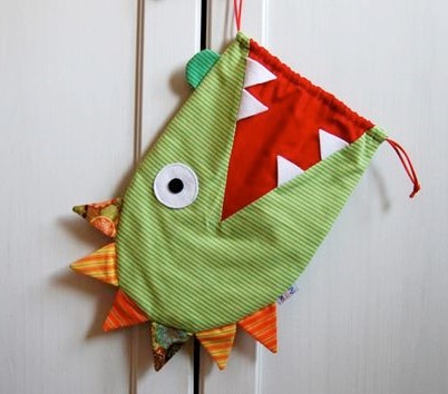 Dinosaur lunch bag