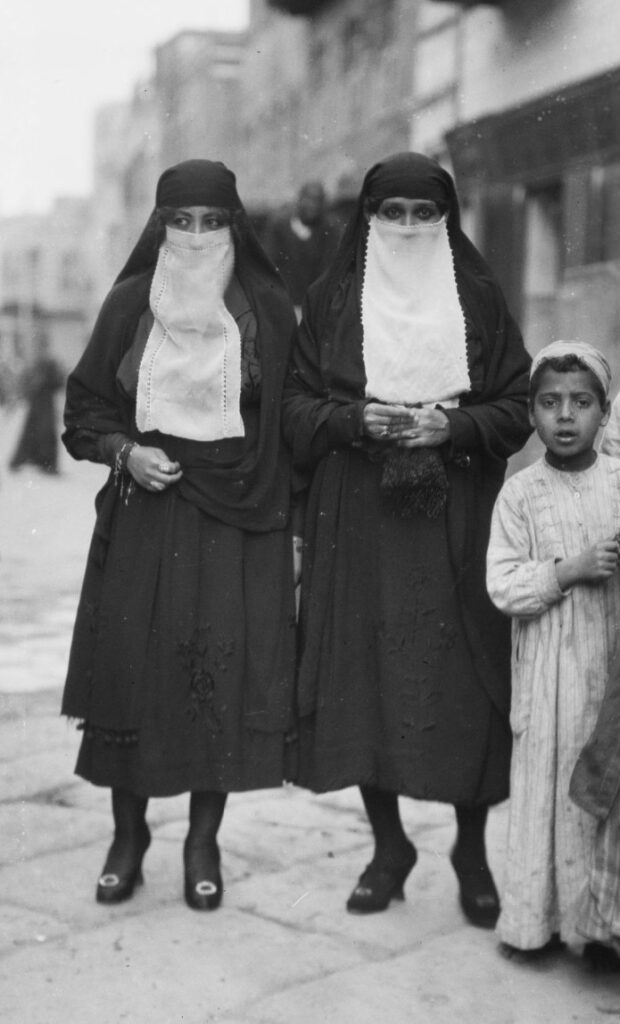 People of Palestine | The 1920s Photos of Frank Scholten 14 People of Palestine | The 1920s Photos of Frank Scholten Palestine Frank Scholten 1921 23 11