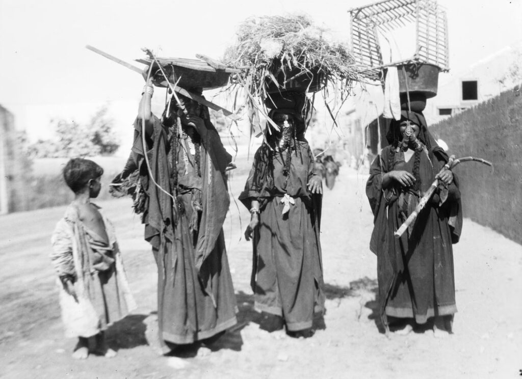 People of Palestine | The 1920s Photos of Frank Scholten 7 People of Palestine | The 1920s Photos of Frank Scholten Palestine Frank Scholten 1921 23 14