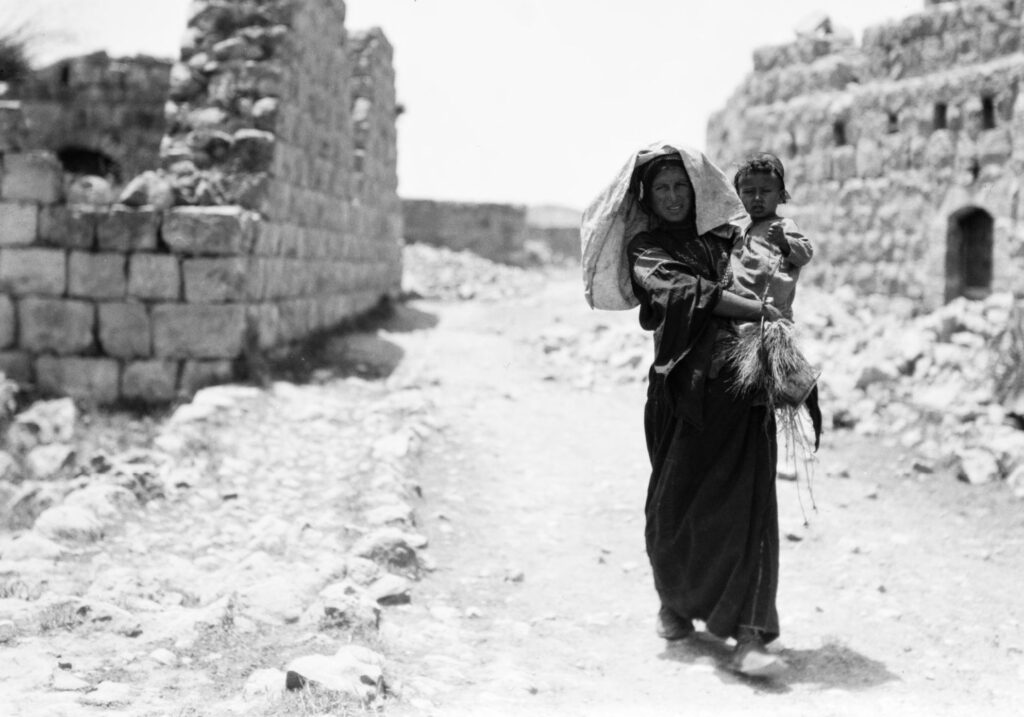 People of Palestine | The 1920s Photos of Frank Scholten 6 People of Palestine | The 1920s Photos of Frank Scholten Palestine Frank Scholten 1921 23 9